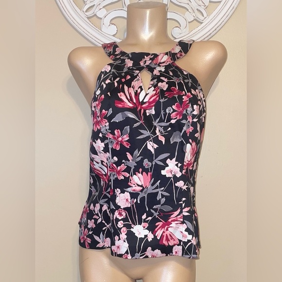White House Black Market women’s blouse 8 medium Floral Keyhole black pink NWT - Picture 1 of 9